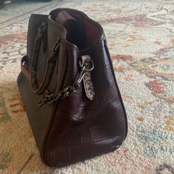Dark Brown and burgundy Coach Signature handbag - Picture 2 of 6